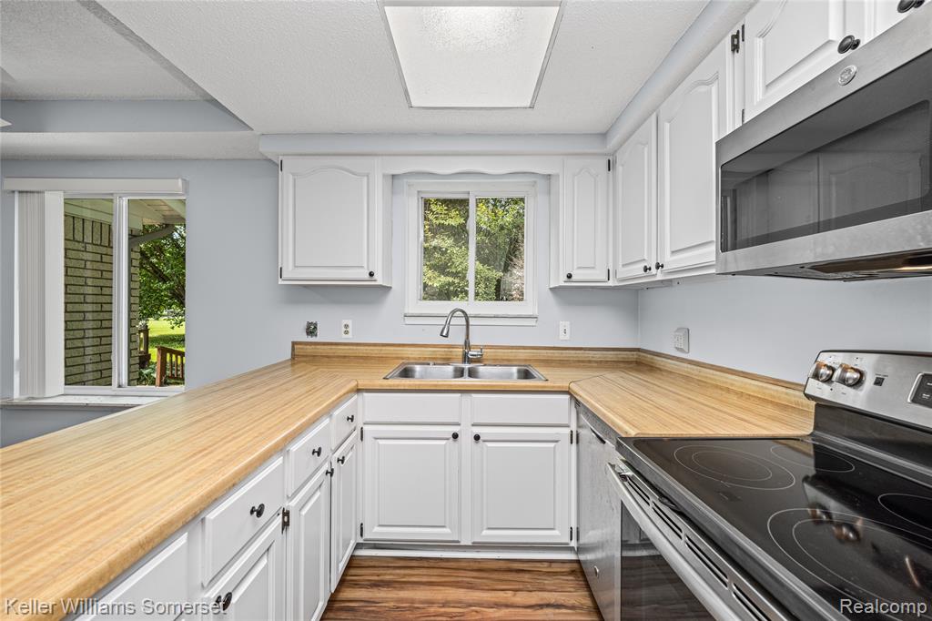 33614 Lakeview Street, New Baltimore, MI 48047 — Photo 24