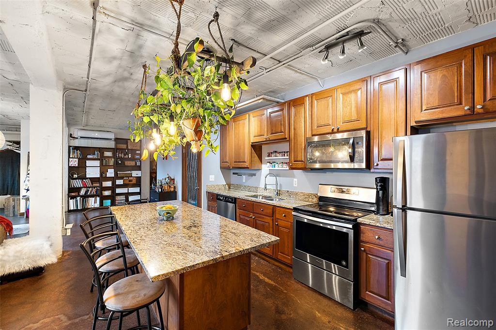 78 Watson Street, Detroit, MI 48201 — Photo 4
