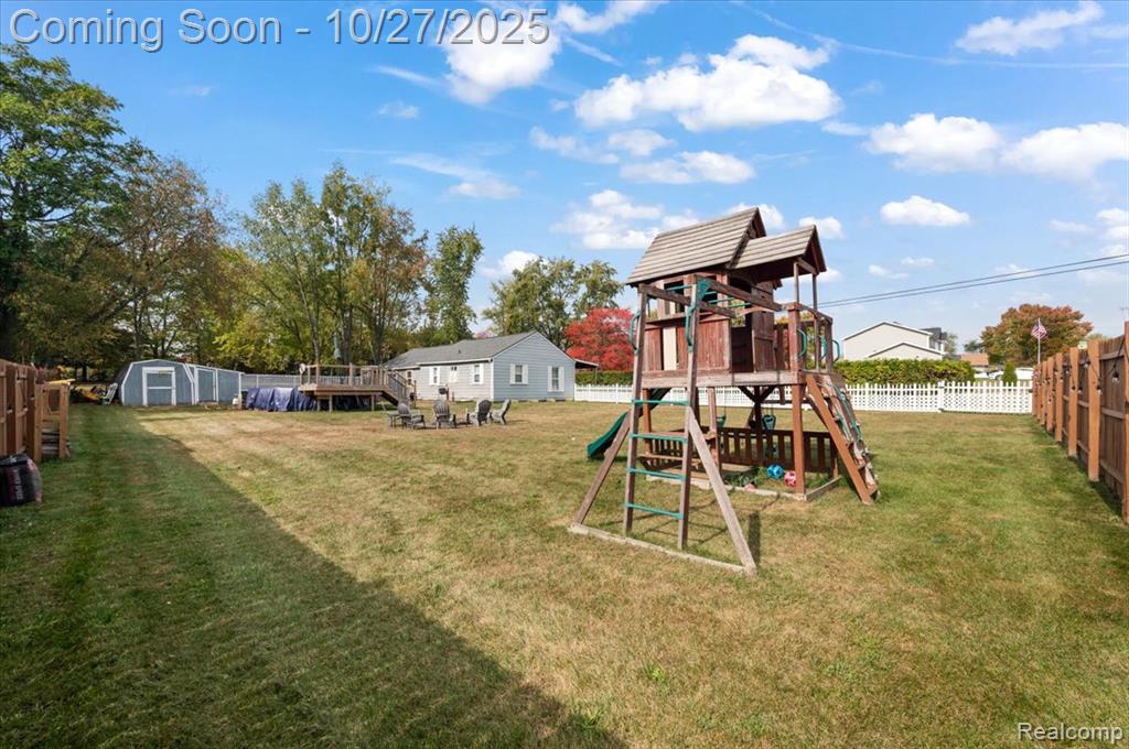 6425 Simmons Road, Waterford, MI 48327 — Photo 26