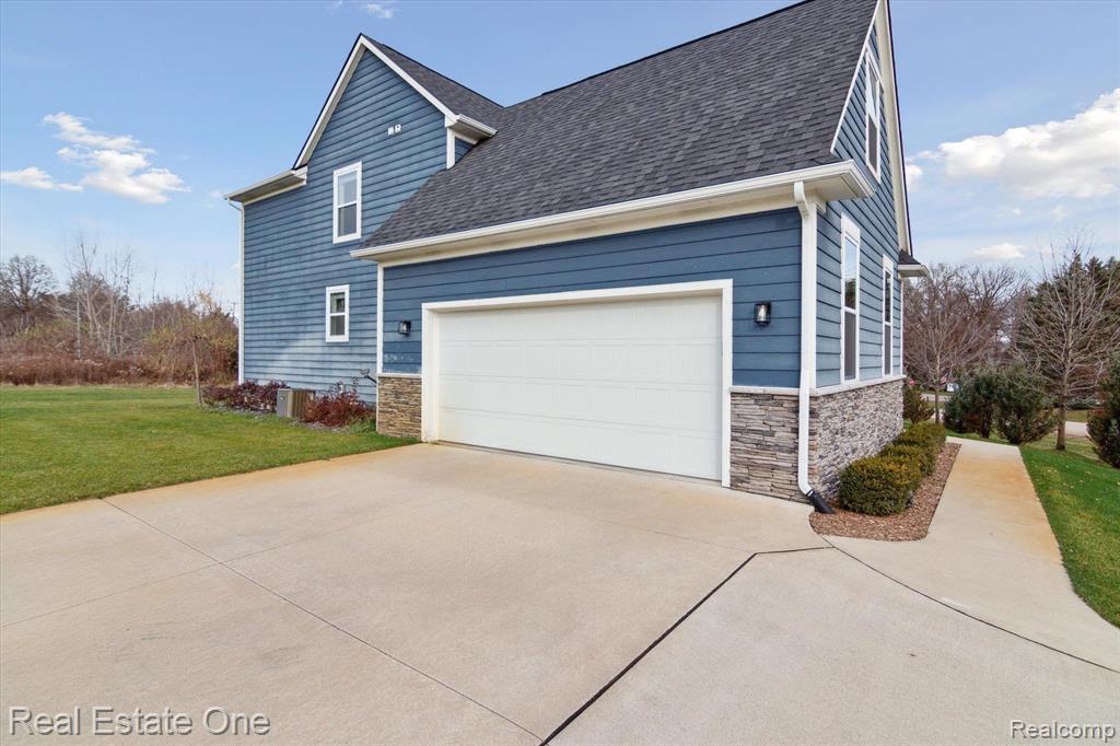 603 BRAXWOOD Place, Milford, MI 48381 — Photo 51