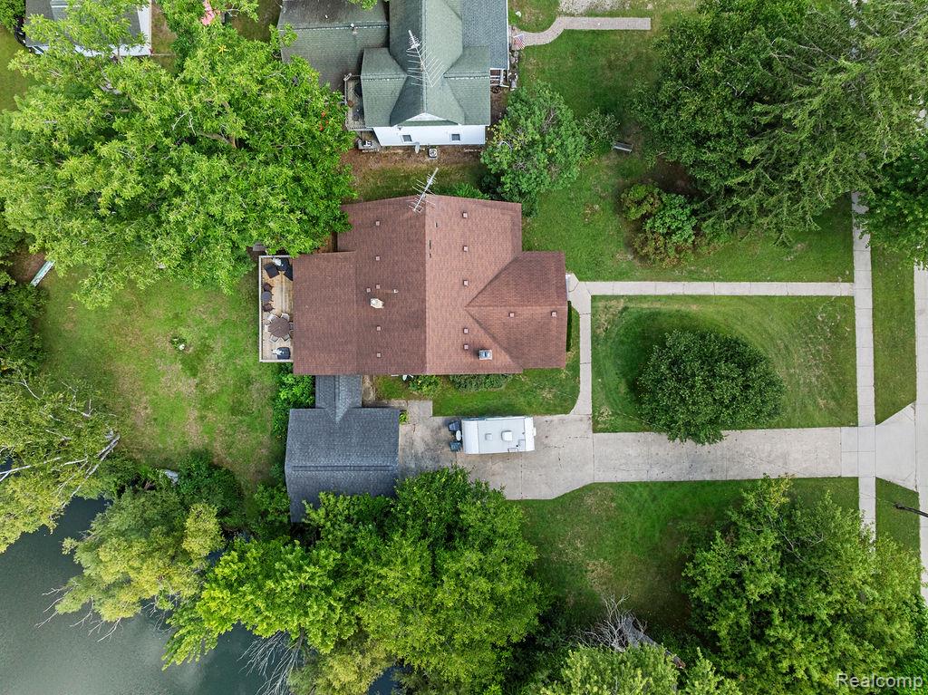 411 E Maple Street, Holly, MI 48442 — Photo 46