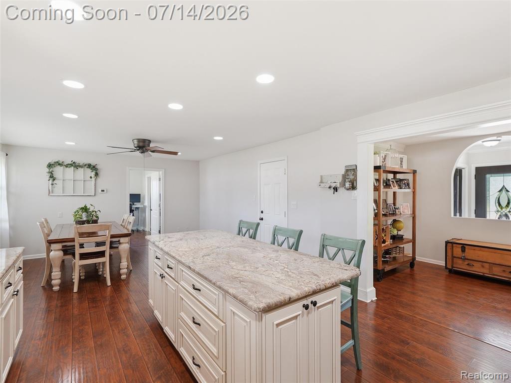 39582 Burton Drive, Novi, MI — Photo 10