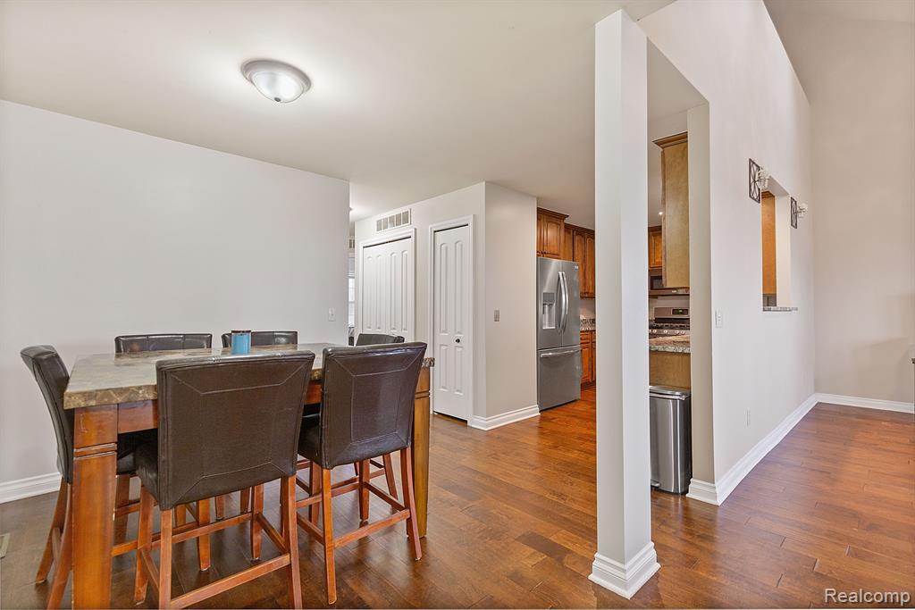 53743 CHAMPLAIN Street, Macomb, MI 48042 — Photo 2
