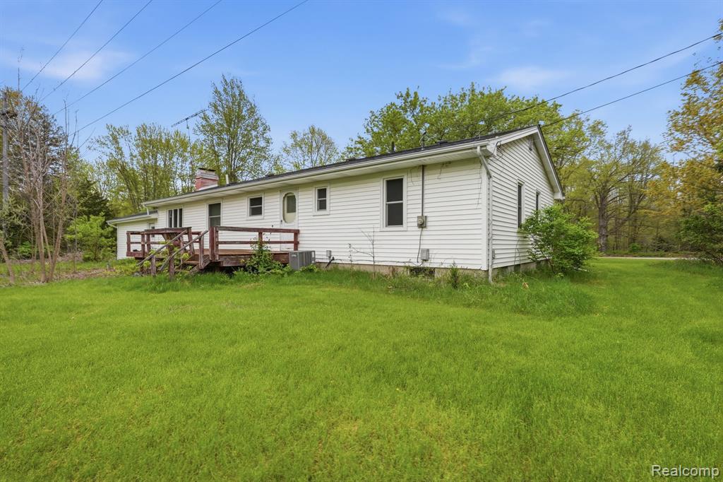 396 Plum Creek Road, Lapeer, MI 48446 — Photo 30