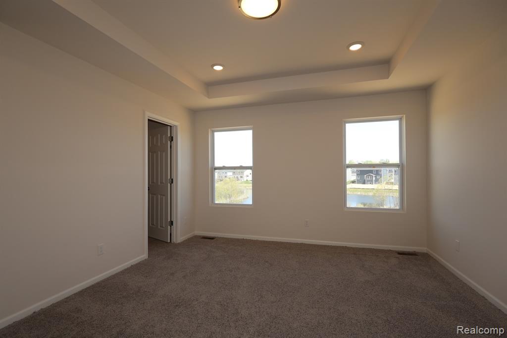 412 Hidden River W W, Holly, MI 48442 — Photo 14