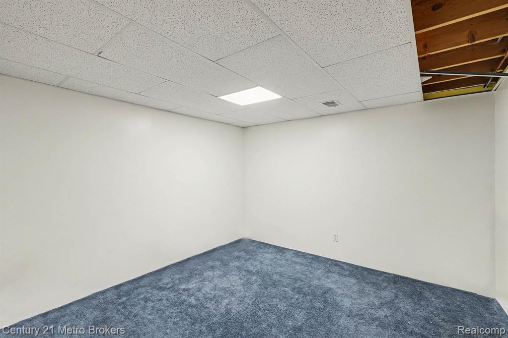 3861 Five Lakes Road, North Branch, MI 48461 — Photo 21