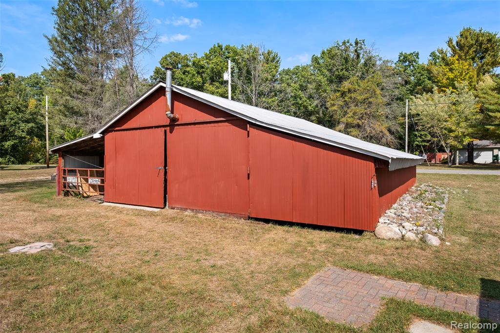 18415 12 Mile Road, Big Rapids, MI 49307 — Photo 37