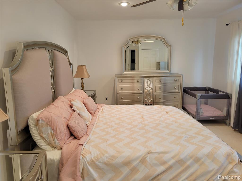 5549 Perrytown Drive, West Bloomfield, MI — Photo 30