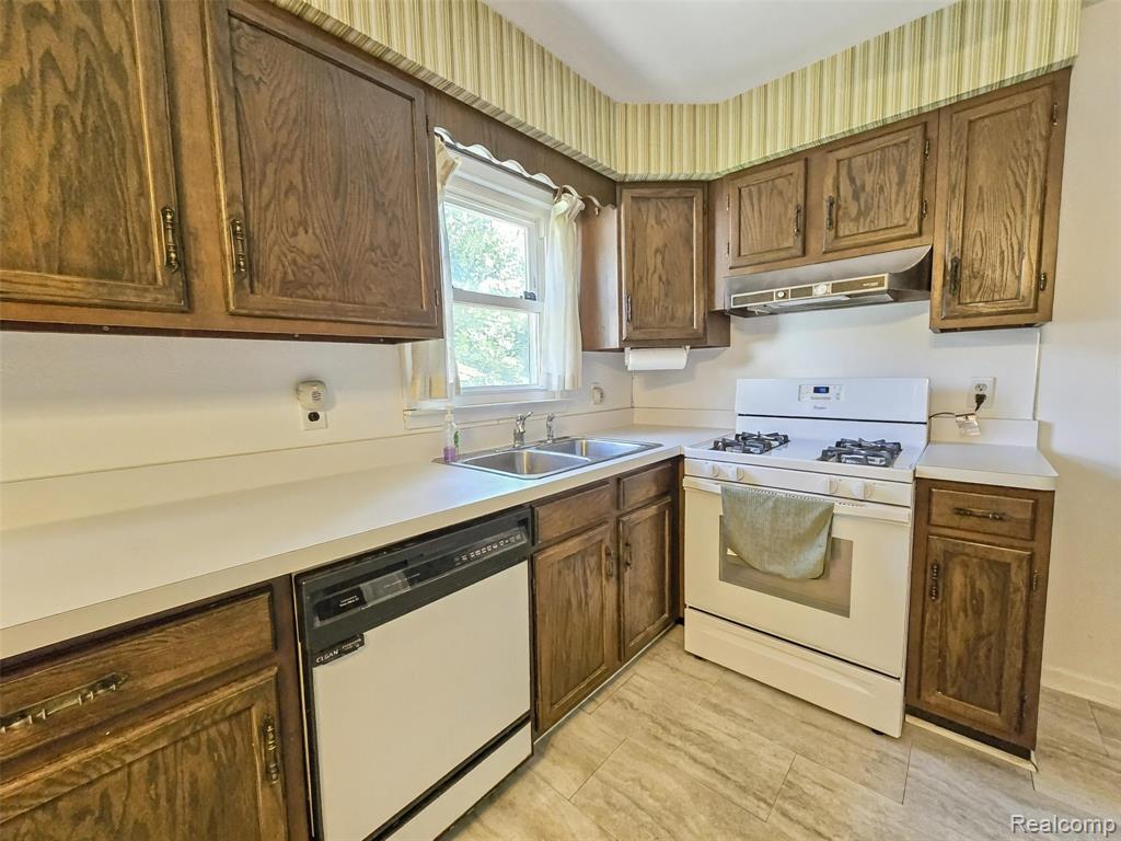 1101 Lester Avenue, Ypsilanti, MI 48198 — Photo 9