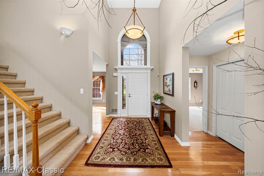4930 Menominee Lane, Clarkston, MI 48348 — Photo 14