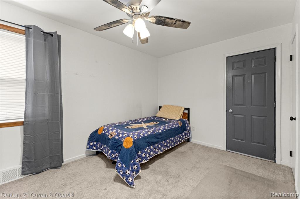 8904 Becker Avenue, Allen Park, MI 48101 — Photo 14