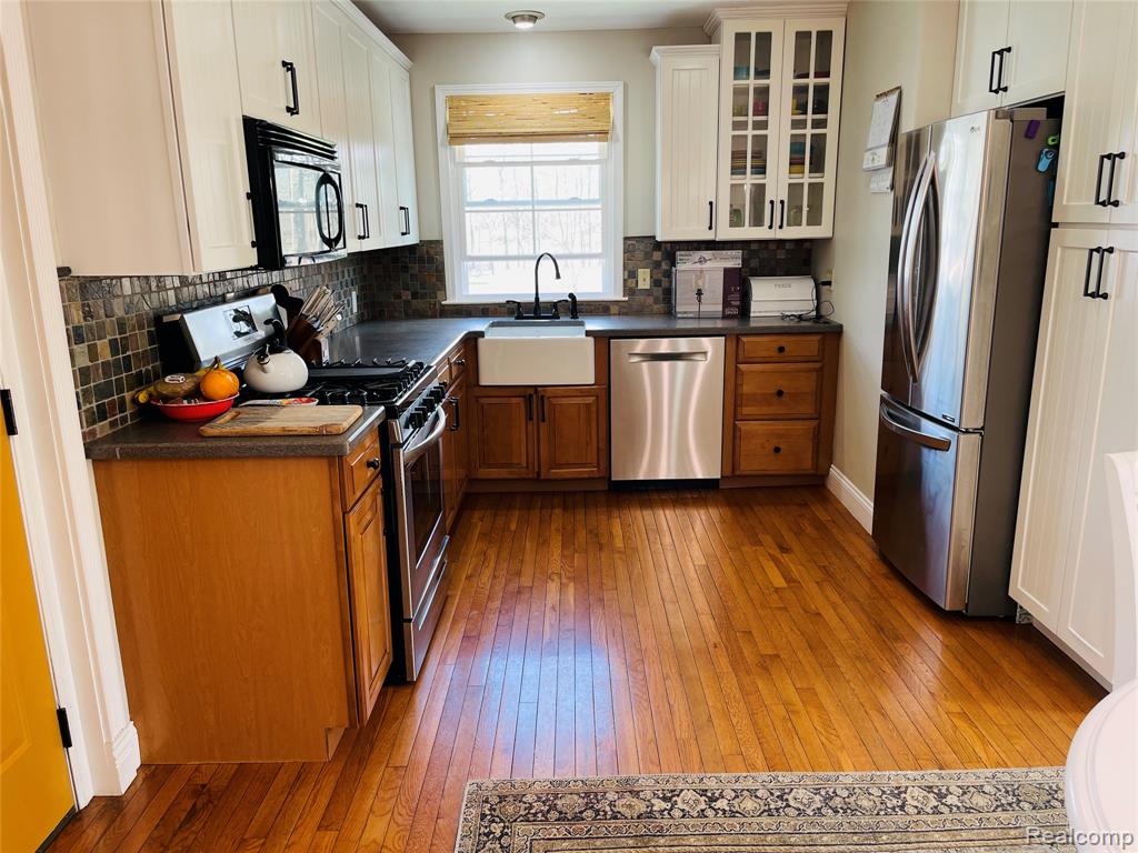 909 Williams Street, Fenton, MI 48430 — Photo 8