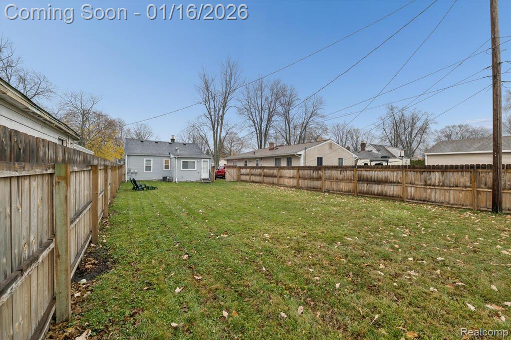 537 Andresen Court, Hazel Park, MI 48030 — Photo 29