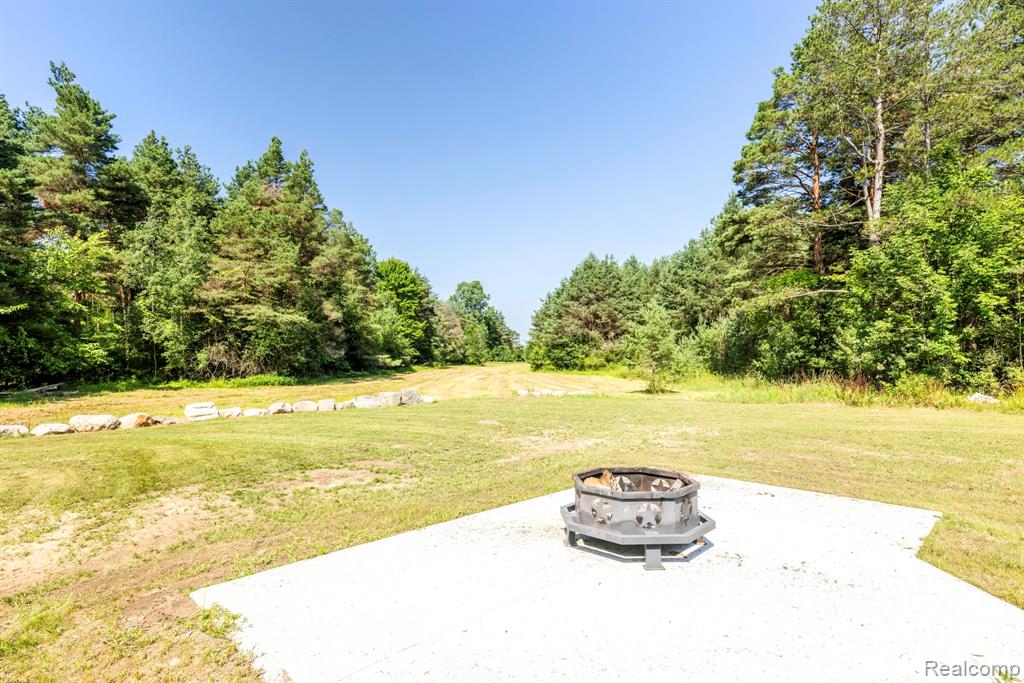 4697 Emmett Road, Emmett, MI 48022 — Photo 46