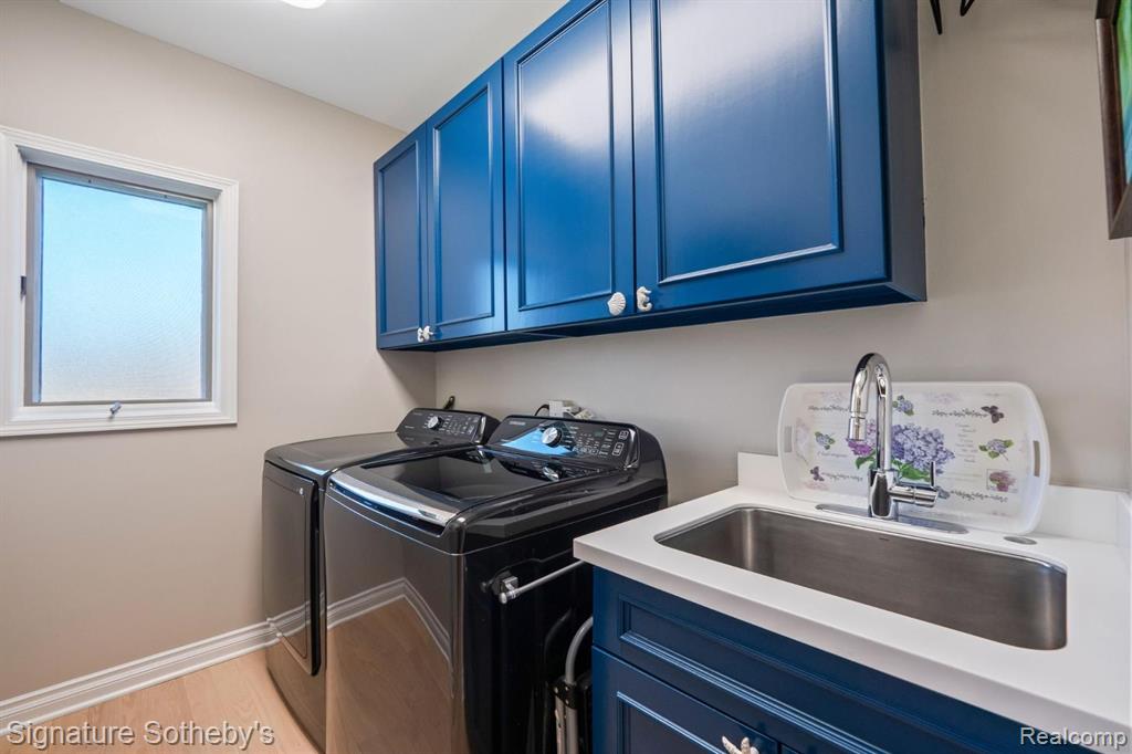51 CHATEAUX DU LAC, Fenton, MI 48430 — Photo 22