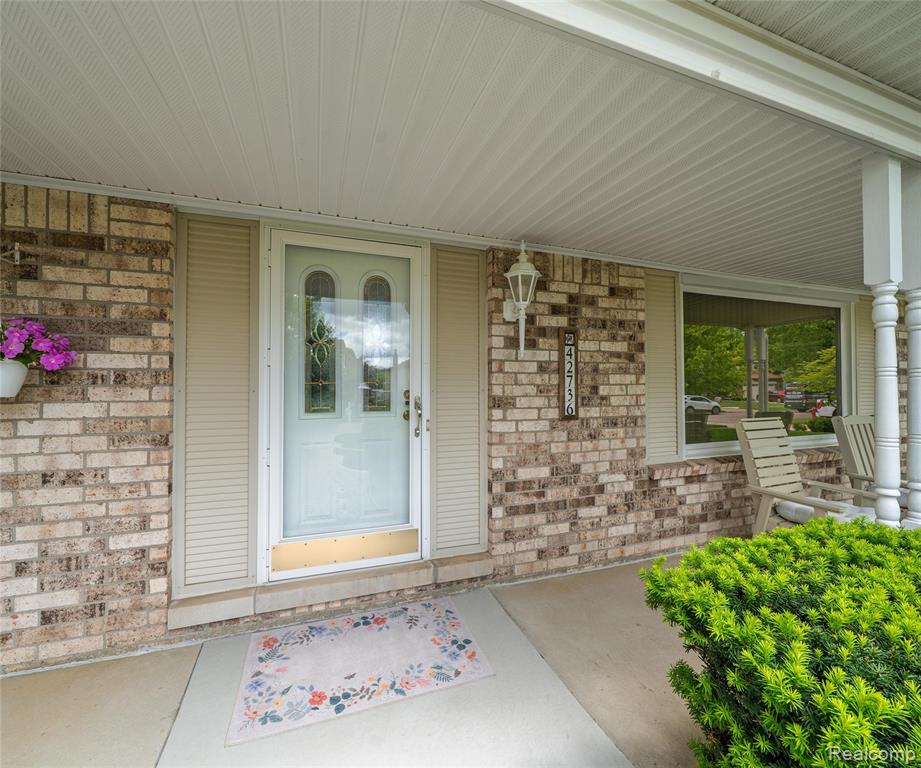 42736 BOULDEN Court, Canton, MI 48187 — Photo 23