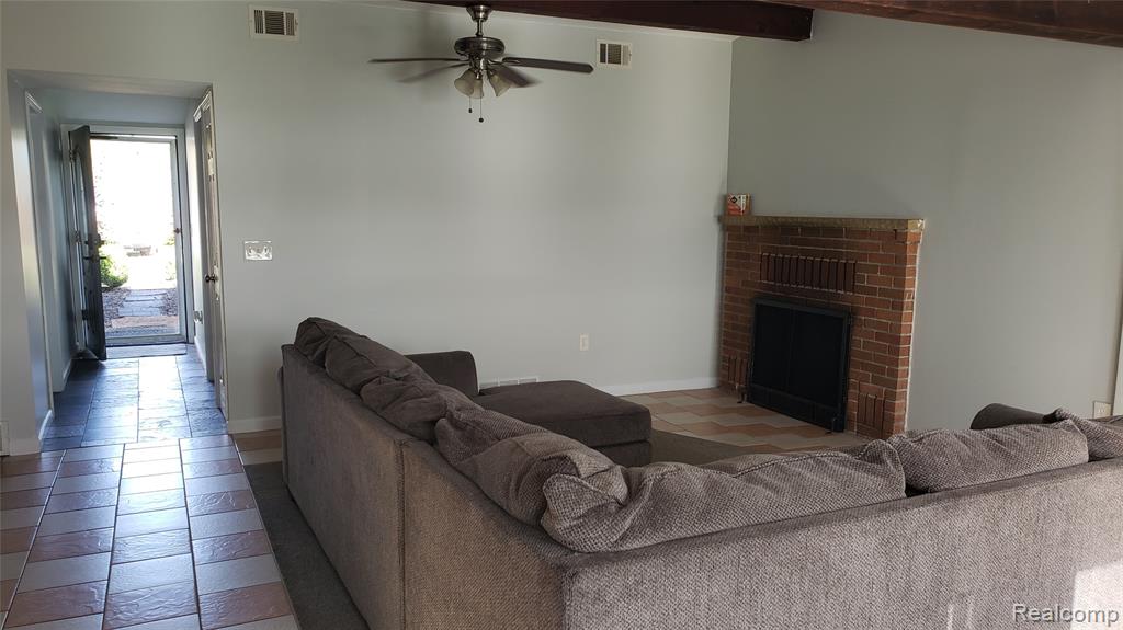 9550 Bluewater Drive, Pinckney, MI 48169 — Photo 9