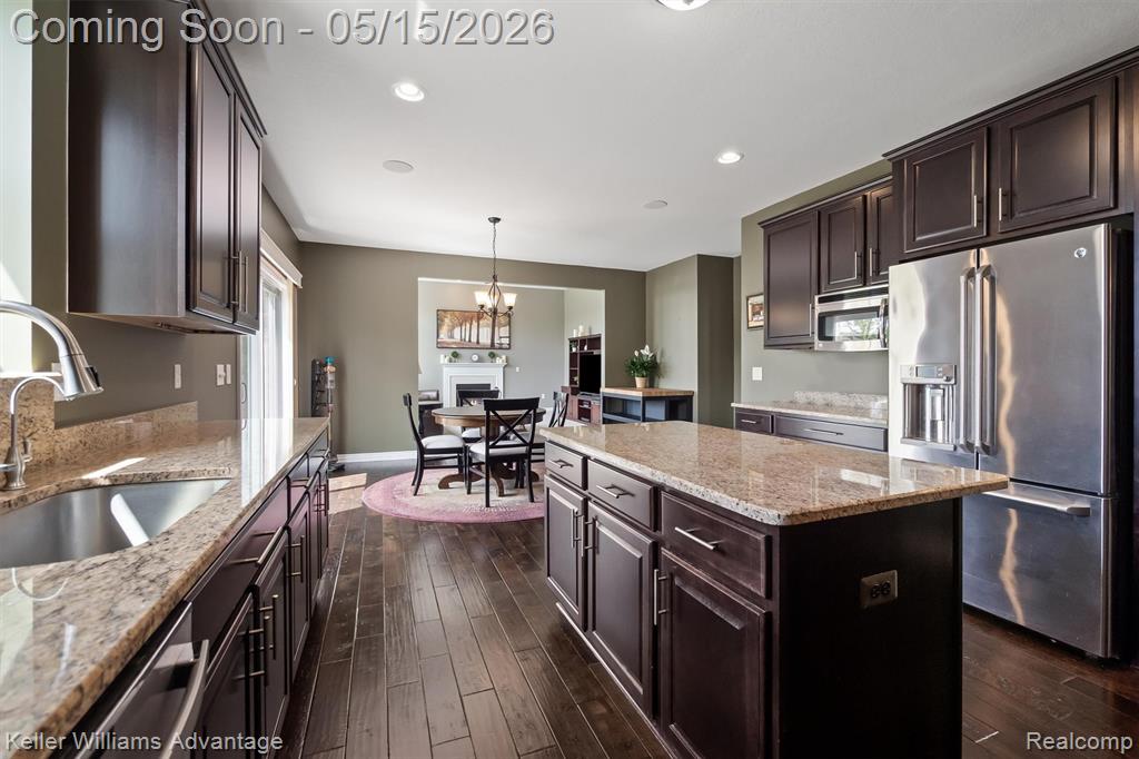 57201 Meadowcreek Circle S, South Lyon, MI 48178 — Photo 11