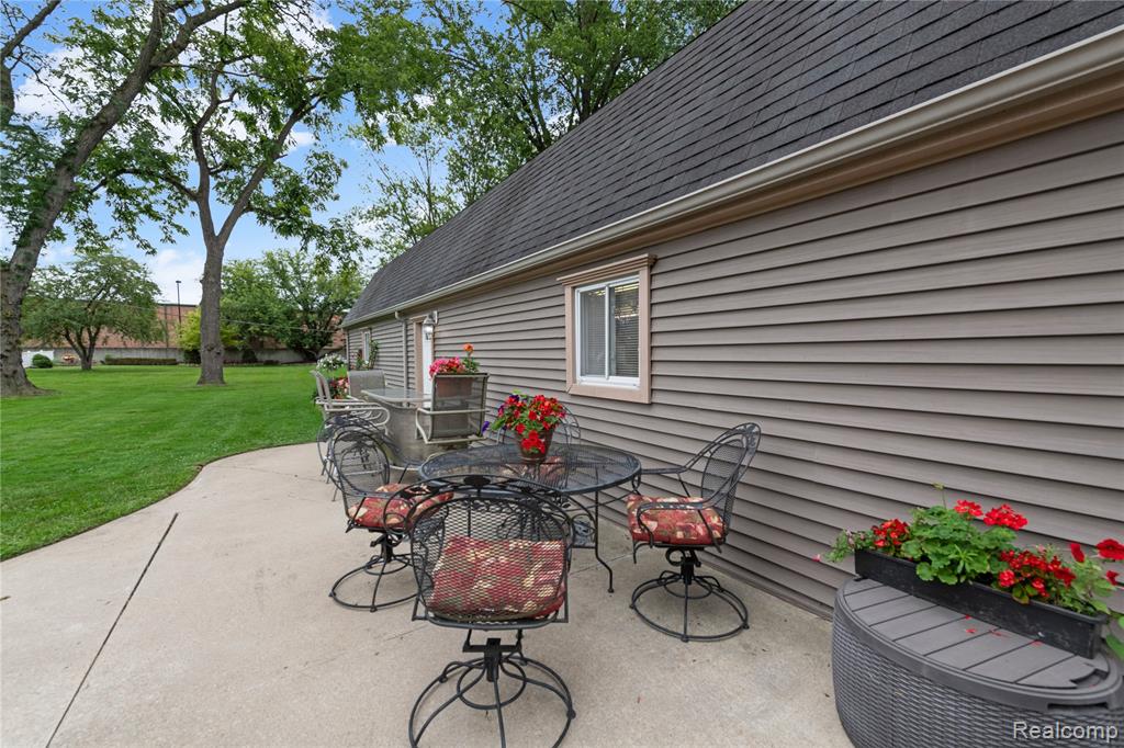 14962 Beatrice Street, Livonia, MI, 48154