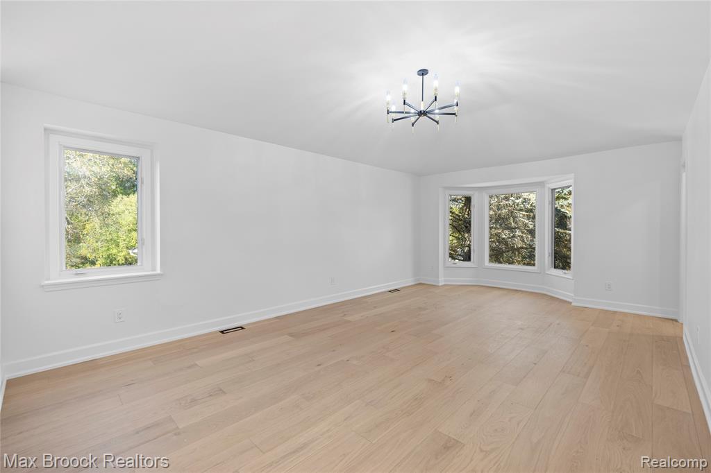 7219 Oakwood Drive, West Bloomfield, MI — Photo 64
