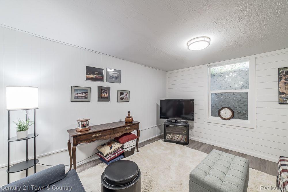 5395 BREEZE HILL, Troy, MI 48098 — Photo 33