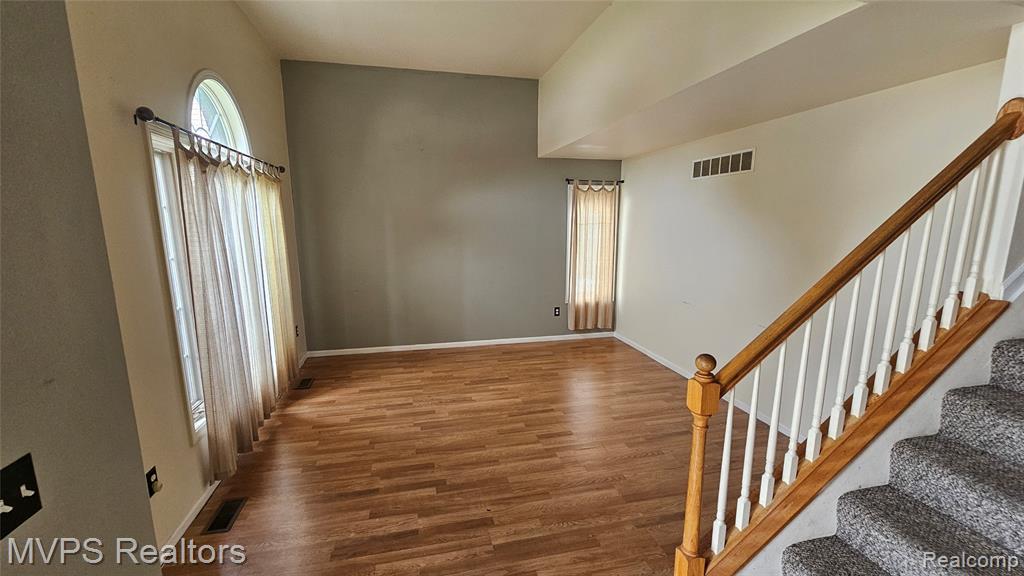 540 Clairpointe Woods Drive, Detroit, MI 48215 — Photo 3