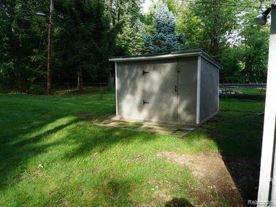 745 Robinwood Drive, Troy, MI 48083 — Photo 23