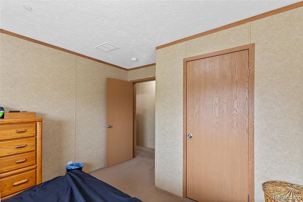 111 Riviera, Oakland, MI 48371 — Photo 12