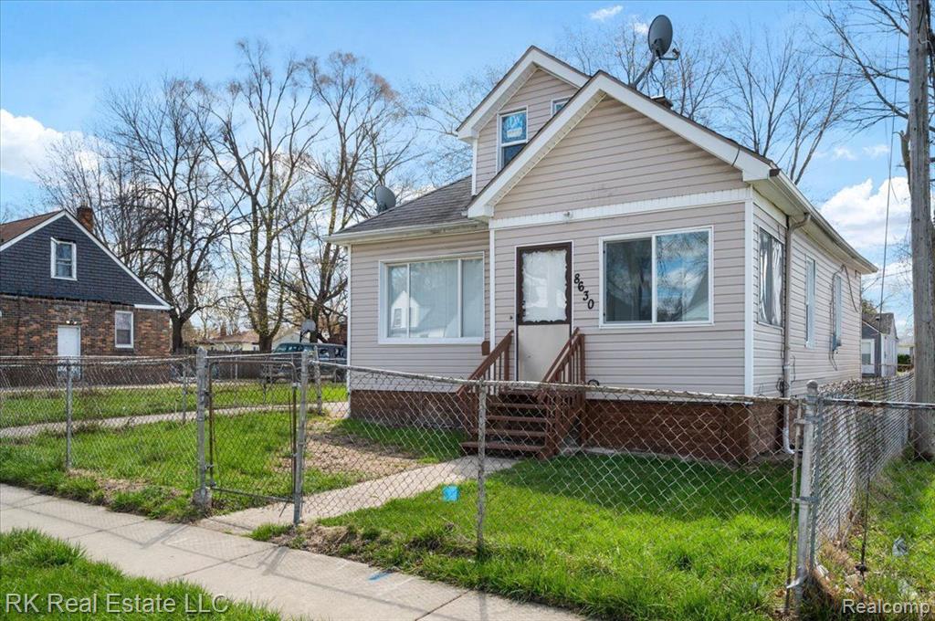 8630 HUPP Avenue, Warren, MI 48089 — Photo 2