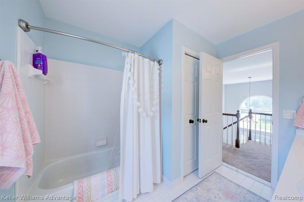 47694 EDINBURGH Drive, Plymouth, MI 48170 — Photo 45