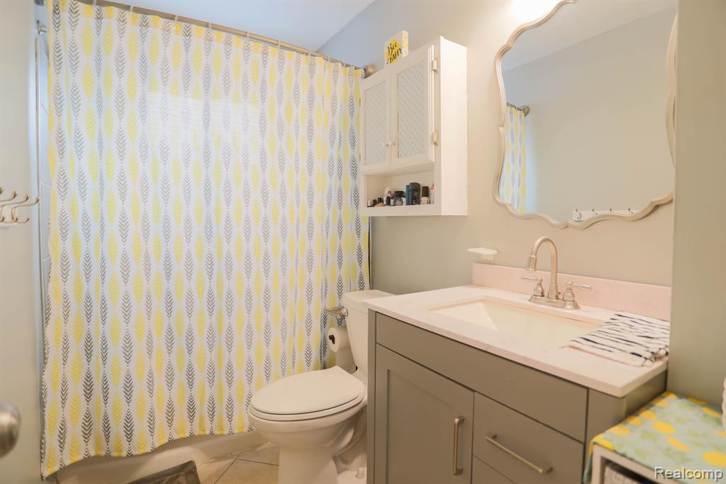 462 PEARSALL Avenue, Pontiac, MI 48341 — Photo 11