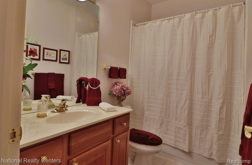 44454 BIRCHWOOD Court, Northville, MI 48168 — Photo 18