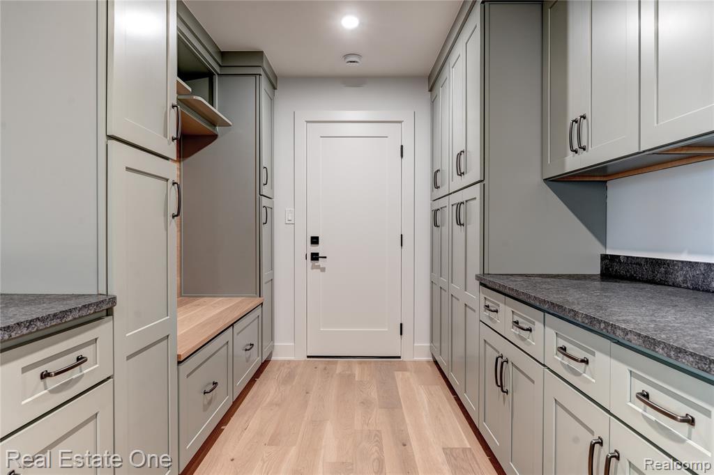 786 S Cranbrook Road, Bloomfield Hills, MI 48301 — Photo 5