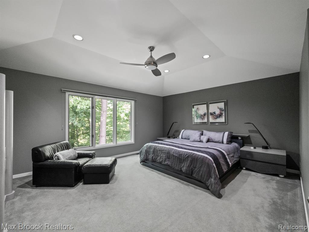 6224 Bromley Court, West Bloomfield, MI — Photo 29