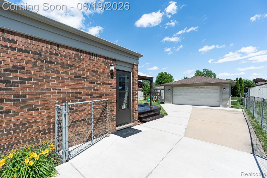 41824 Clayton Street, Clinton Twp, MI 48038 — Photo 24