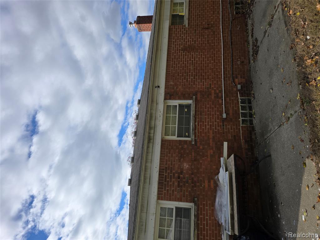 140 HUBBARD Street, Garden City, MI, 00000