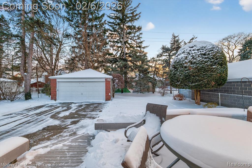 351 Ridgemont Road, Grosse Pointe Farms, MI 48236 — Photo 48