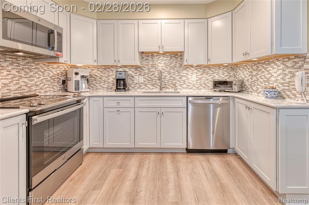 770 Deer Street, 102, Plymouth, MI 48170 — Photo 9