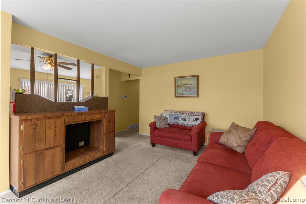 6483 COLONIAL Street, Dearborn Heights, MI 48127 — Photo 3