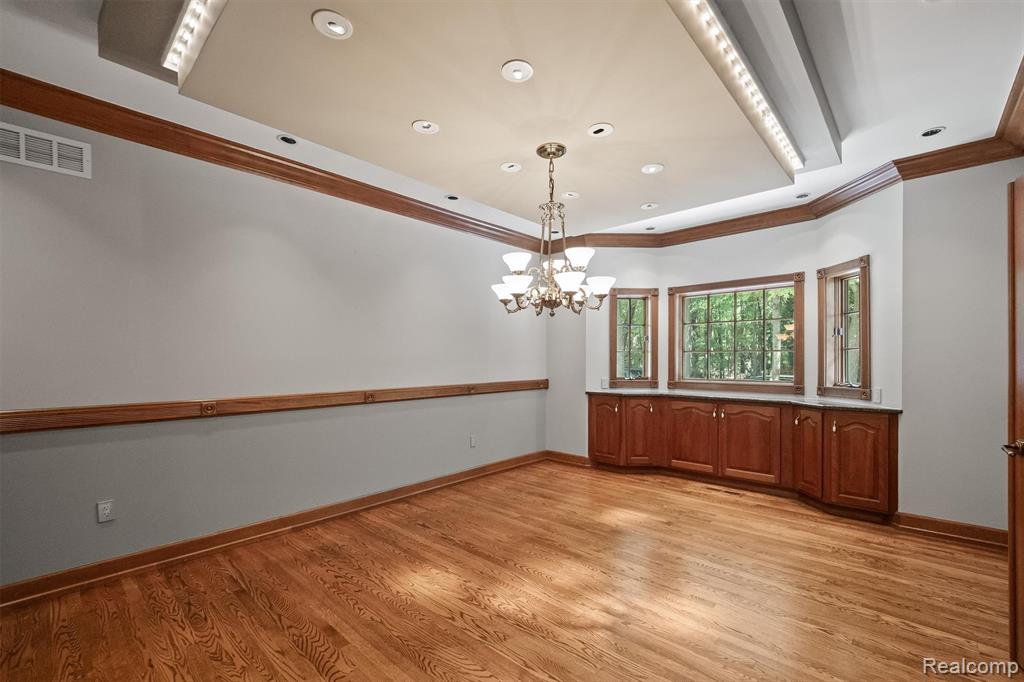 9736 Cross Creek Drive, South Lyon, MI 48178 — Photo 17