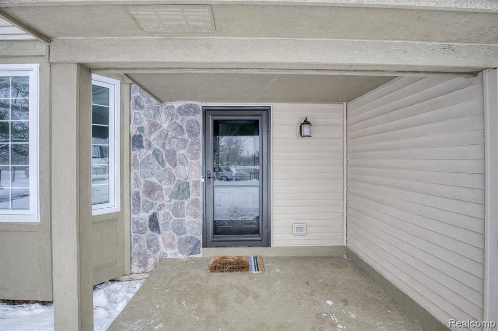 1564 Chelsea Circle, Howell, MI 48843 — Photo 7