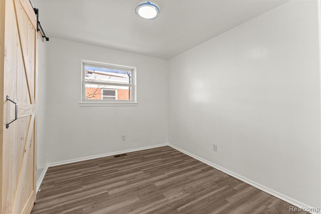 5949 N Lafayette Street, Dearborn Heights, MI 48127 — Photo 14