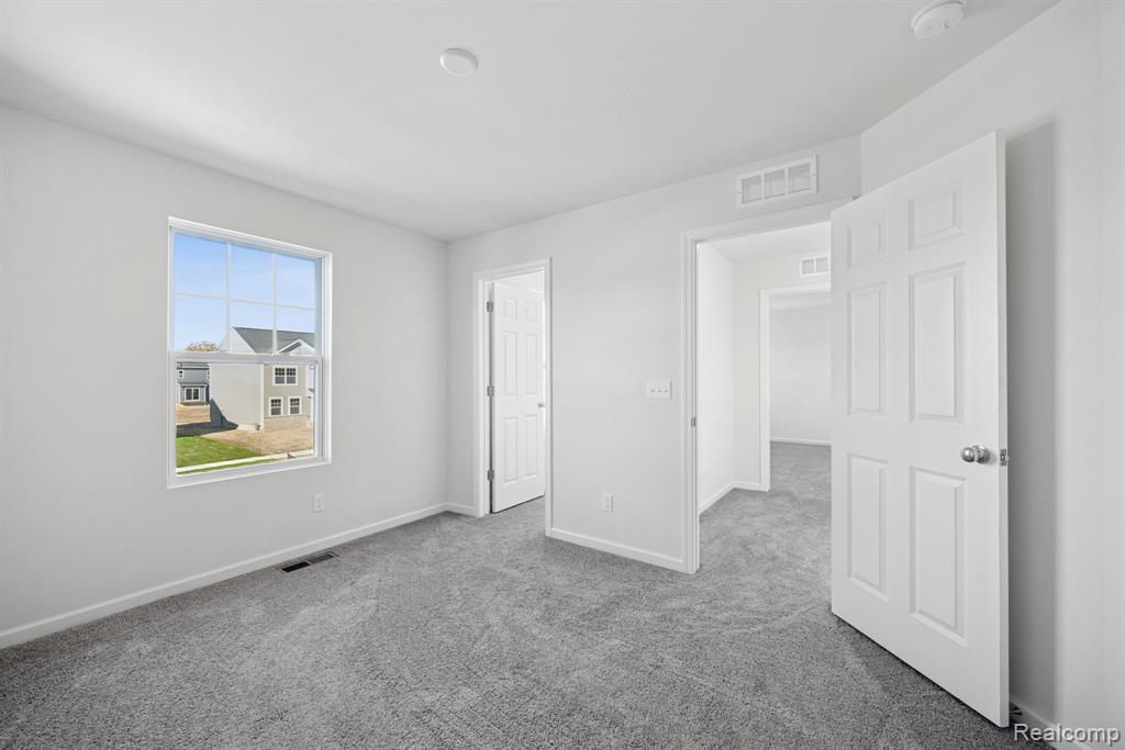 54822 Heron Circle, New Baltimore, MI 48047 — Photo 26