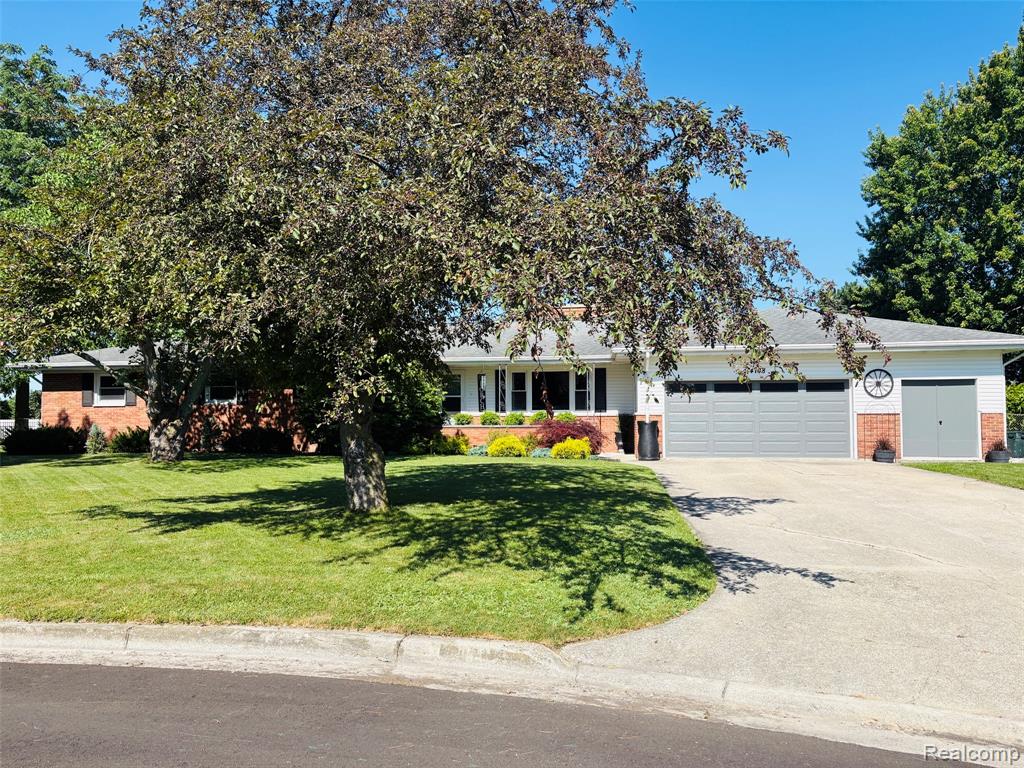 4108 Allen Court, Bay City, MI 48706 — front exterior