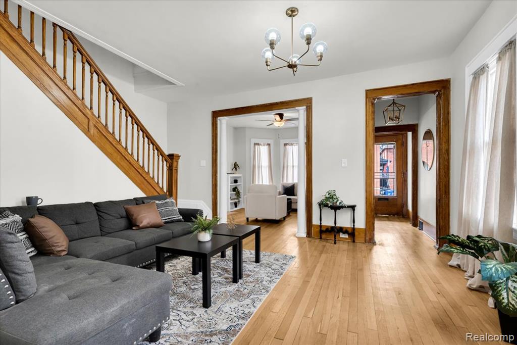7950 E Lafayette Street, Detroit, MI 48214 — Photo 4