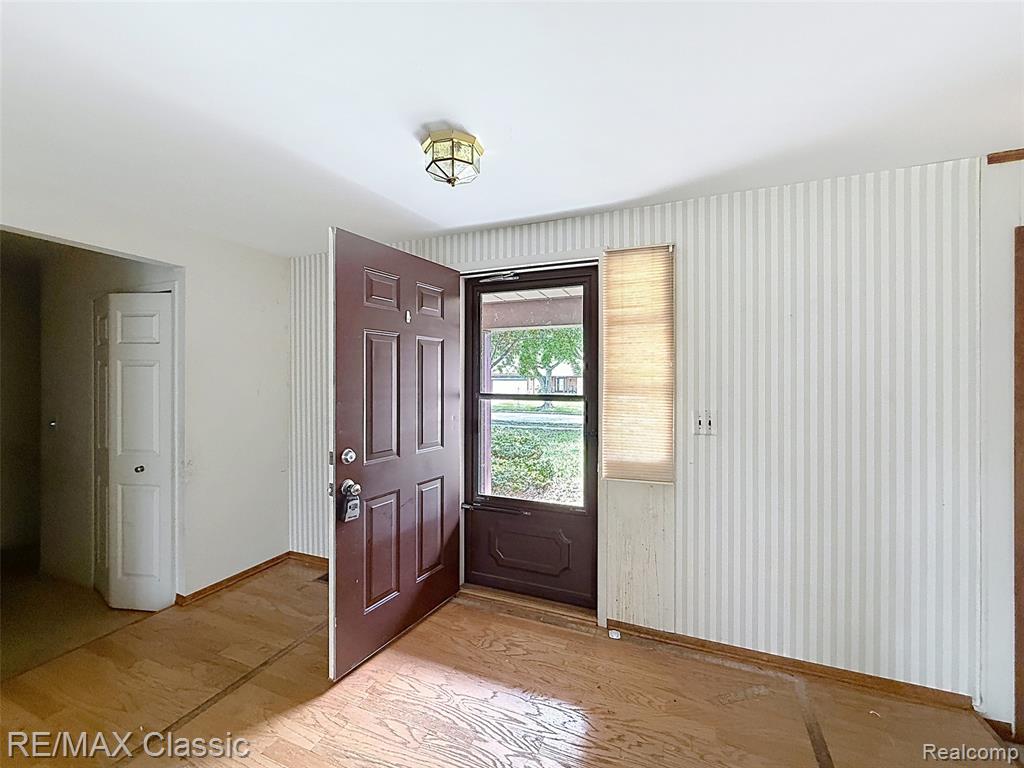 44150 S Umberland Circle, Canton, MI 48187 — Photo 2