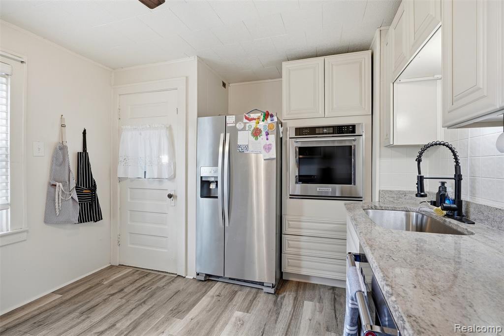 24248 Hayes Avenue, Eastpointe, MI 48021 — Photo 18