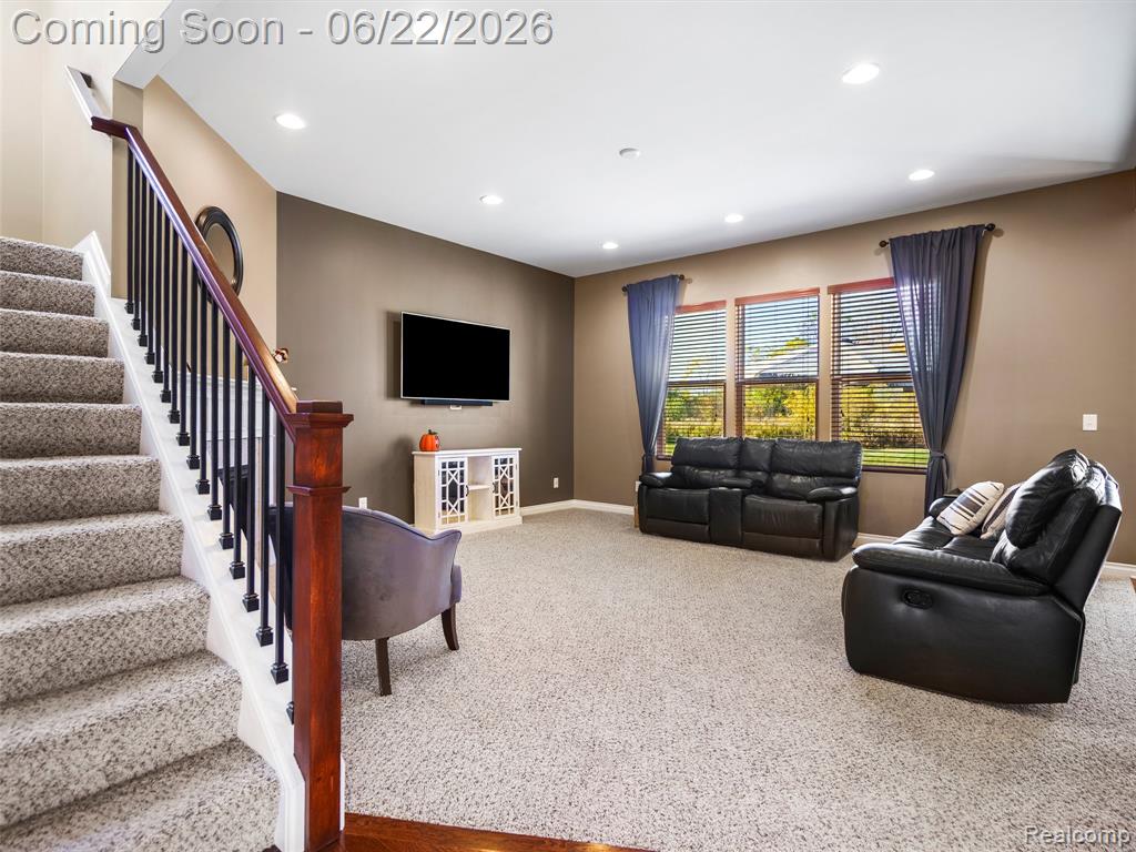 2130 Findley Circle, Lake Orion, MI — Photo 12