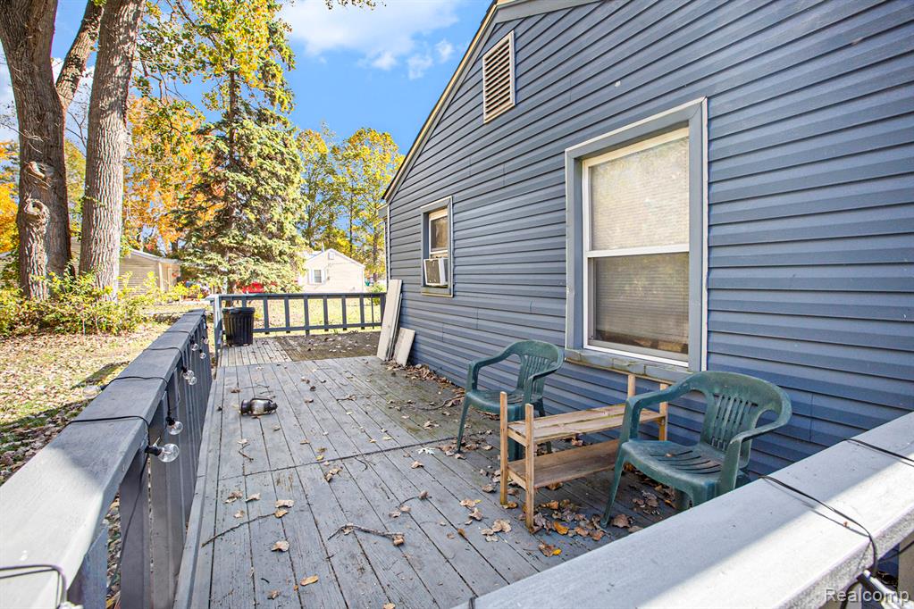 26776 Nelson Avenue, Brownstown, MI 48174 — Photo 14