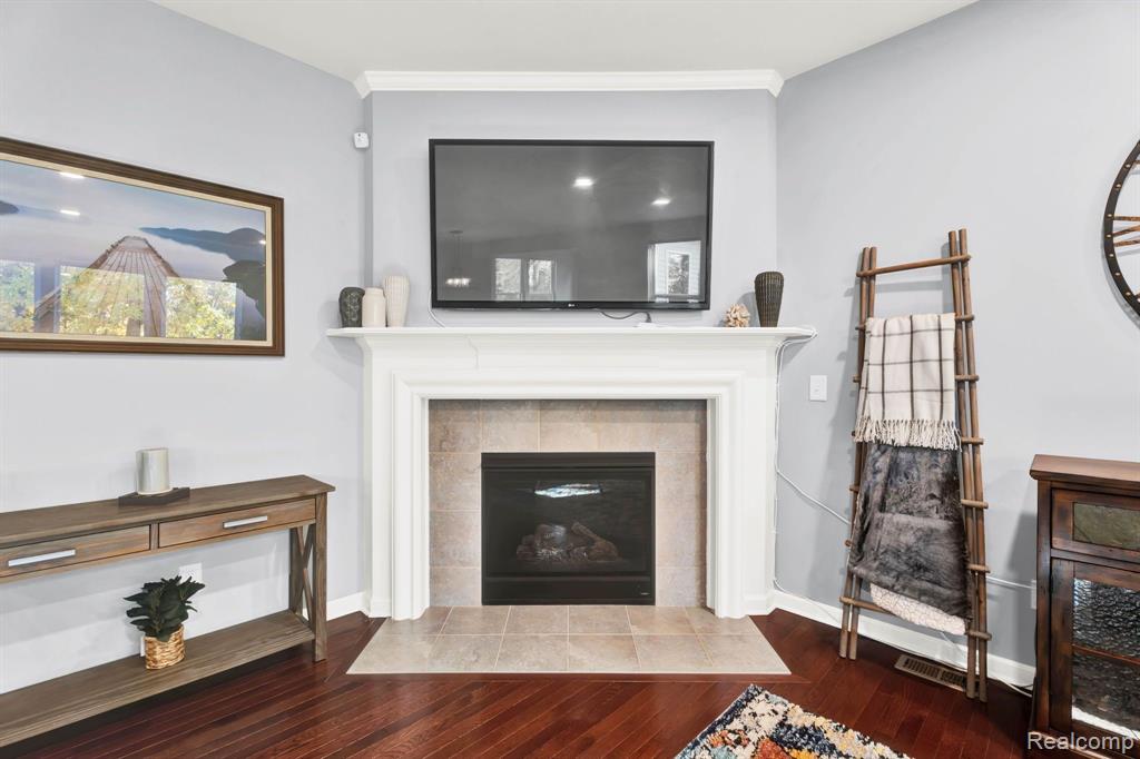 57757 Village Drive, New Hudson, MI 48165 — Photo 17